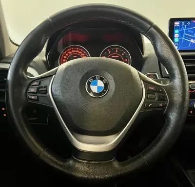 BMW 116 2015 - 11750 EUR, 215000 km - AUTO.MOTO.pt - 215000km - foto 10 de 35