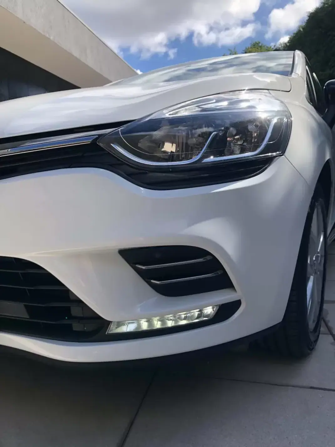 Renault Clio 2017 - 8900 EUR, 137000 km - 137000km - foto 27 de 27