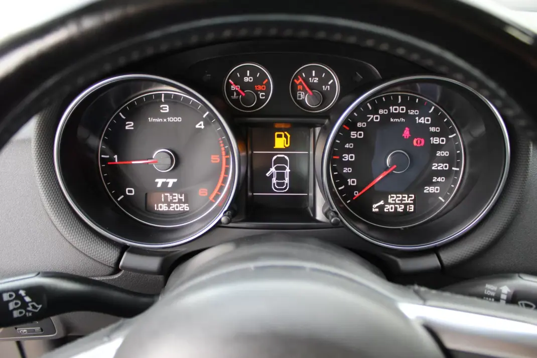 Audi TT Coupé 2009 - 14990 EUR, 207000 km - 207000km - foto 10 de 24
