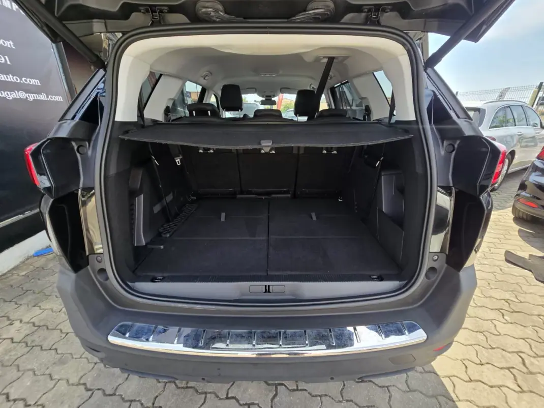 Peugeot 5008 2019 - 16900 EUR, 130000 km - 130000km - foto 10 de 18