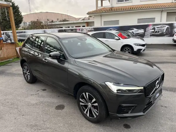 Volvo XC 60 2020 - 32750 EUR, 141000 km - AUTO.MOTO.pt - 141000km - foto 44 de 51