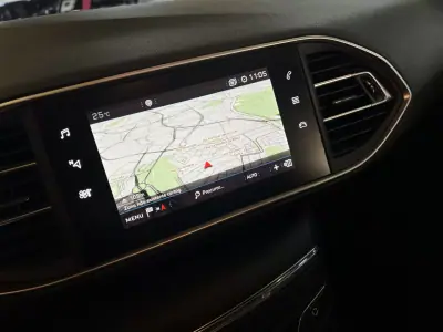 Peugeot 308 2019 - 10990 EUR, 130000 km - 130000km - foto 26 de 38