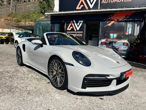 Porsche 992 2021 - 315000 EUR, 14800 km - AUTO.MOTO.pt - 14800km - foto 3 de 17