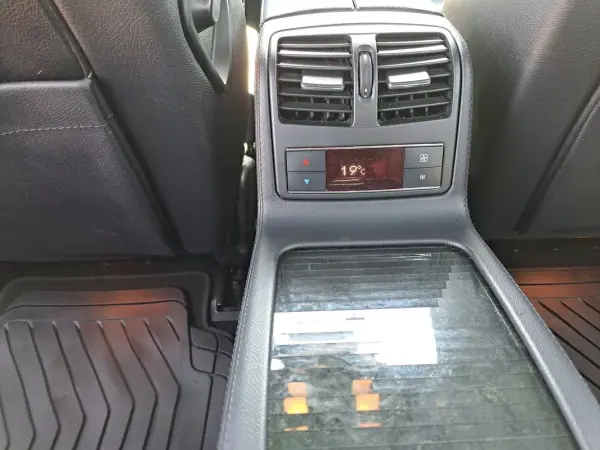Mercedes-Benz CLS 350 2014 - 29000 EUR, 237000 km - AUTO.MOTO.pt - 237000km - foto 48 de 50