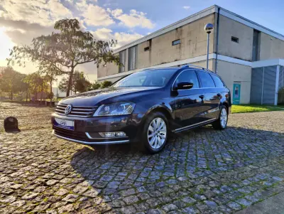 Volkswagen Passat Variant 2011 - 10750 EUR, 213000 km - AUTO.MOTO.pt - 213000km - foto 3 de 7