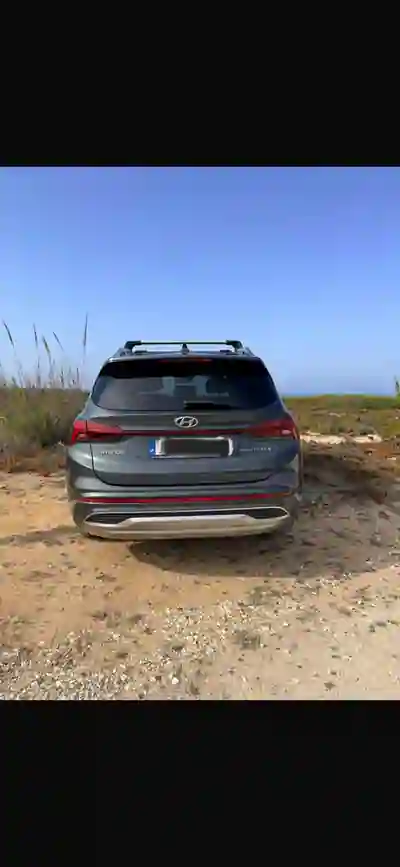 Hyundai Santa Fe 2021 - 31900 EUR, 120000 km - foto 3 de 15