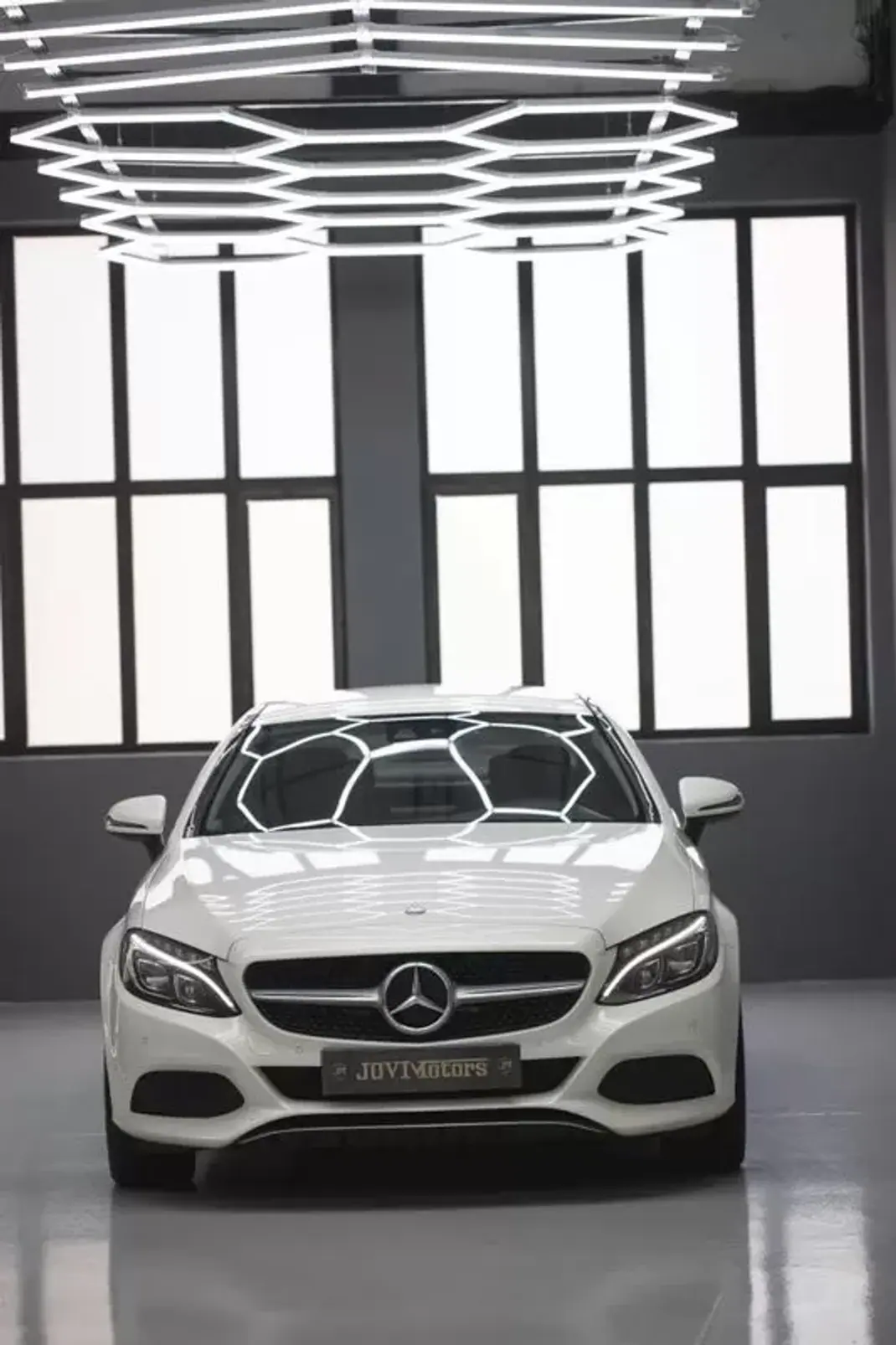 Mercedes-Benz C 220 2017 - 26850 EUR, 184333 km - AUTO.MOTO.pt - 184333km - foto 2 de 17