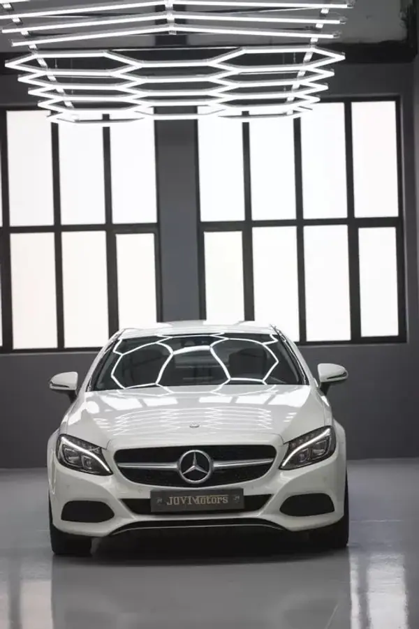 Mercedes-Benz C 220 2017 - 24999 EUR, 184333 km - AUTO.MOTO.pt - 184333km - foto 2 de 17