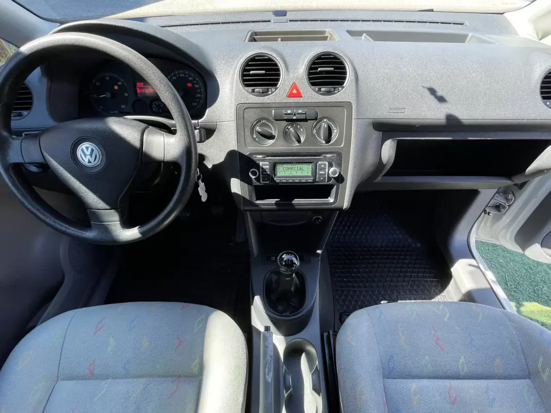 VW CADDY 1.9 TDI EXTRA AC 2010 - 6490 EUR, 307370 km - AUTO.MOTO.pt - 307370km - foto 7 de 16