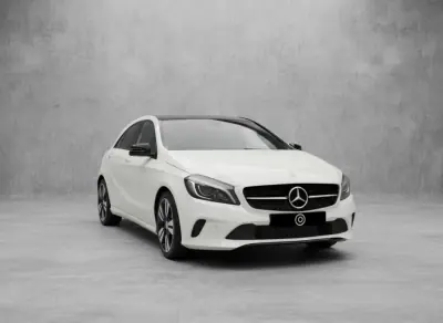 Mercedes-Benz A 180 2017 - 16500 EUR, 160000 km - AUTO.MOTO.pt - 160000km - foto 6 de 7