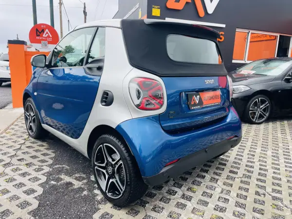 Smart ForTwo Coupé 2020 - 14950 EUR, 29595 km - 29595km - foto 5 de 21