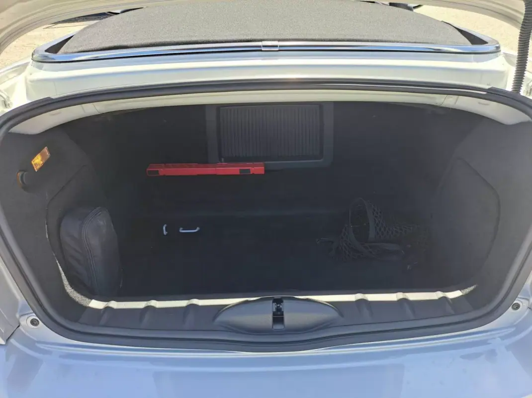 MINI Roadster 2012 - 16990 EUR, 102919 km - 102919km - foto 39 de 47