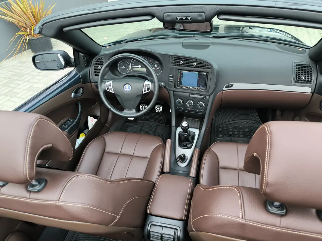 Saab 9-3 Cabriolet 2008 - 14000 EUR, 260700 km - AUTO.MOTO.pt - 260700km - foto 6 de 14
