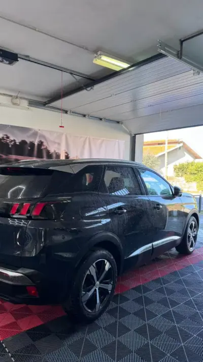 Peugeot 3008 2018 - 18900 EUR, 115000 km - AUTO.MOTO.pt - 115000km - foto 5 de 46