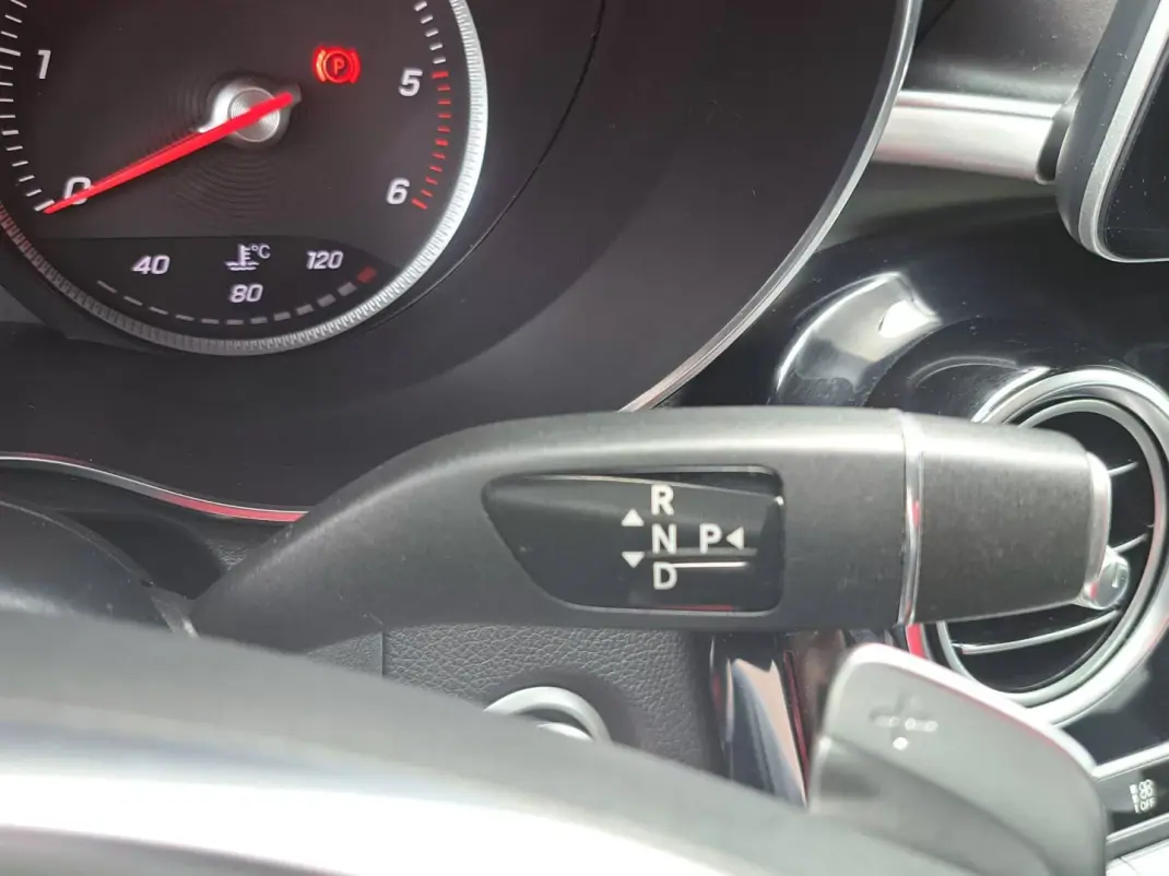 Mercedes-Benz GLC 220 2018 - 37900 EUR, 160312 km - 160312km - foto 35 de 48