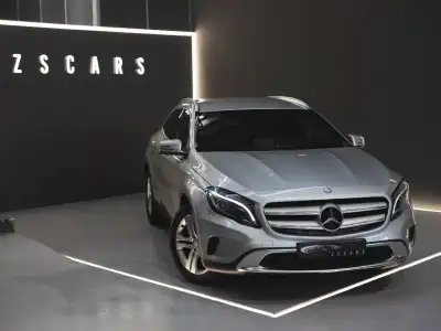 Mercedes-Benz GLA 180 2016 - 20990 EUR, 152000 km - AUTO.MOTO.pt - 152000km - foto 4 de 21