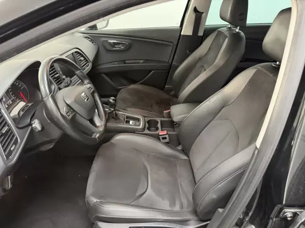 SEAT Leon ST 2017 - 10990 EUR, 147000 km - AUTO.MOTO.pt - 147000km - foto 13 de 22