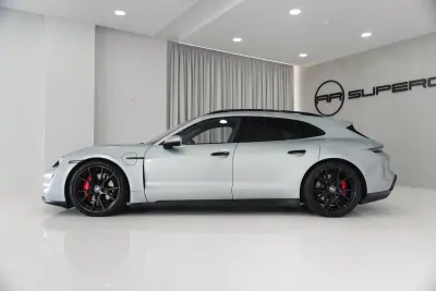 Porsche Taycan Sport Turismo 2024 - 74950 EUR, 55673 km - AUTO.MOTO.pt - 55673km - foto 8 de 57