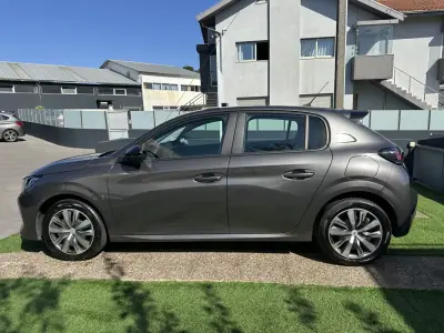 Peugeot 208 2023 - 14900 EUR, 160000 km - 160000km - foto 17 de 64