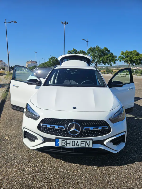 Mercedes-Benz GLA 250 2024 - 40000 EUR, 44350 km - AUTO.MOTO.pt - 44350km - foto 10 de 14