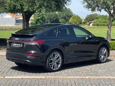Audi Q4 Sportback e-tron 2022 - 41000 EUR, 54000 km - AUTO.MOTO.pt - 54000km - foto 6 de 28