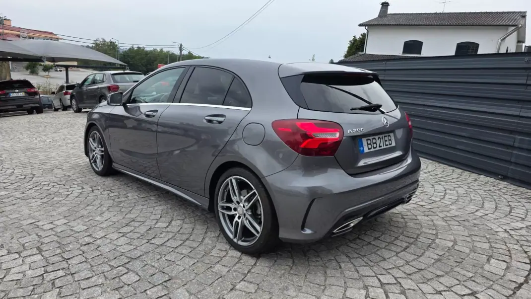 Mercedes-Benz A 200 2015 - 18490 EUR, 99000 km - 99000km - foto 7 de 26