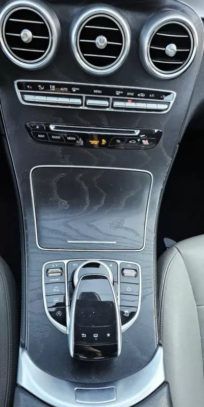 Mercedes-Benz GLC 220 2016 - 32500 EUR, 149000 km - AUTO.MOTO.pt - 149000km - foto 25 de 35