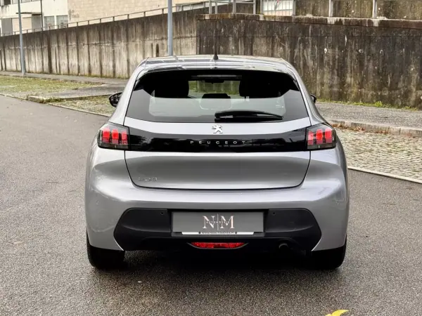 Peugeot 208 2022 - 14500 EUR, 63000 km - AUTO.MOTO.pt - 63000km - foto 5 de 25