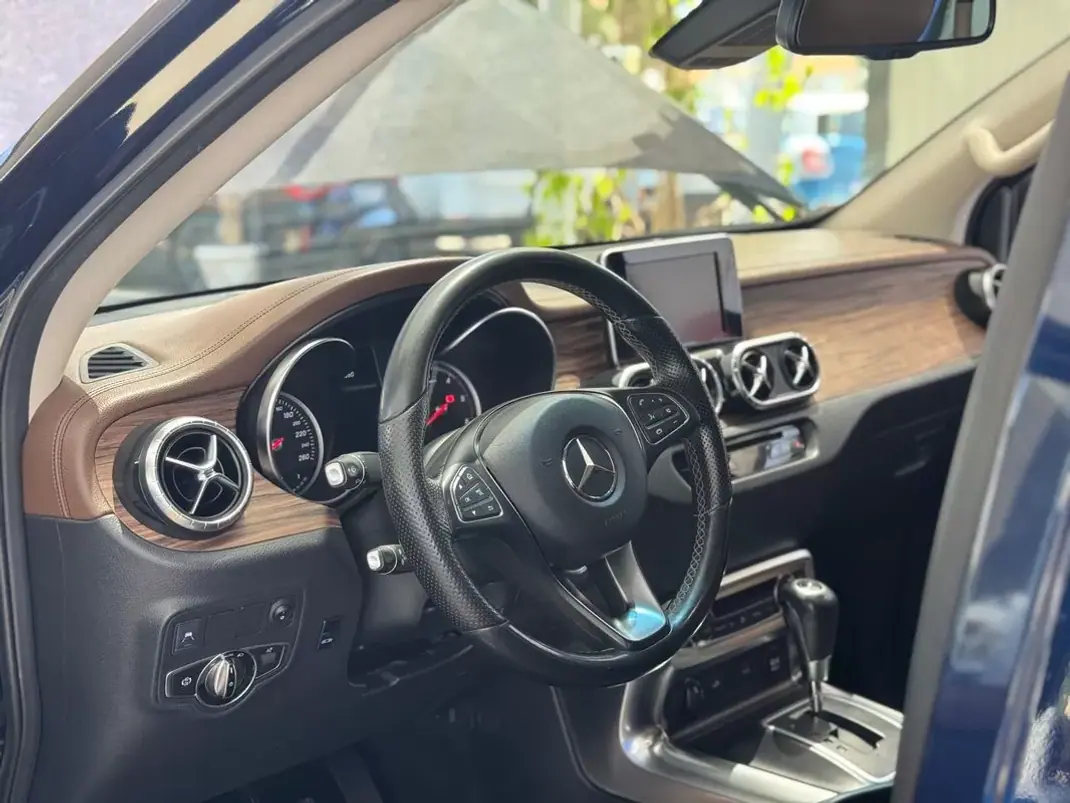 Mercedes-Benz X 250 2018 - 32800 EUR, 171560 km - 171560km - foto 3 de 12