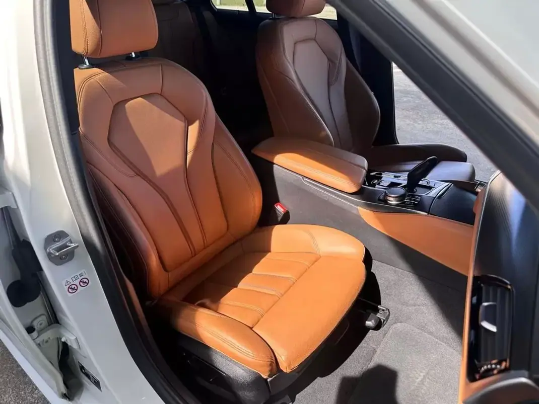 BMW 530e 2021 - 33900 EUR, 101252 km - AUTO.MOTO.pt - 101252km - foto 16 de 28