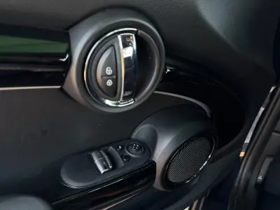 MINI Cooper S 2023 - 28800 EUR, 10359 km - AUTO.MOTO.pt - 10359km - foto 16 de 20