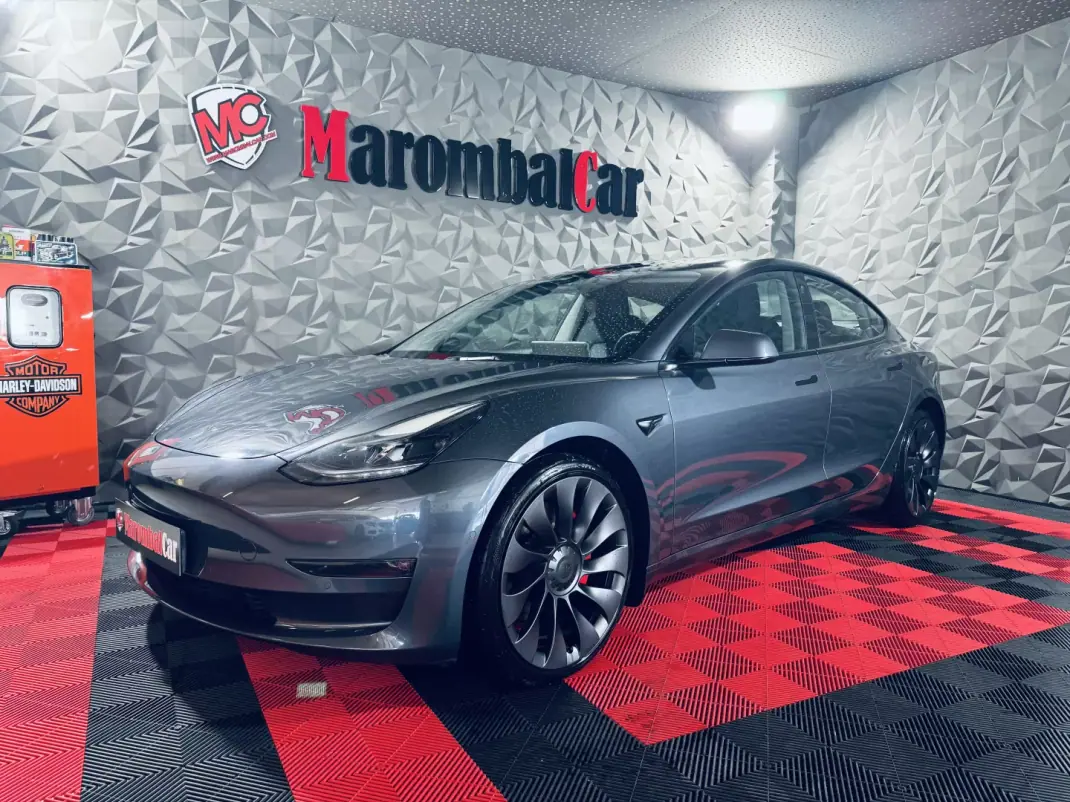 Tesla Model 3 2022 - 32990 EUR, 70718 km - AUTO.MOTO.pt - 70718km - foto 12 de 33