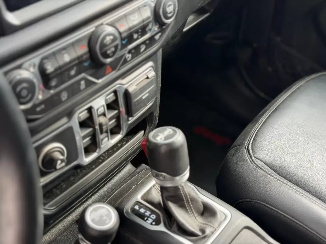 Jeep Wrangler Unlimited 2018 - 58950 EUR, 75958 km - AUTO.MOTO.pt - 75958km - foto 9 de 9