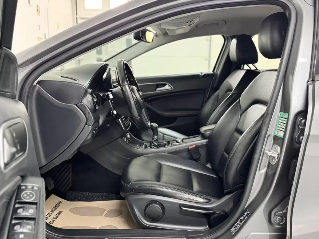 Mercedes-Benz A 180 2014 - 13750 EUR, 157000 km - AUTO.MOTO.pt - 157000km - foto 18 de 45