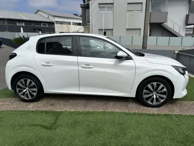 Peugeot 208 2020 - 14900 EUR, 70000 km - AUTO.MOTO.pt - 70000km - foto 16 de 57