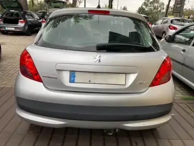 Peugeot 207 2007 - 4990 EUR, 227955 km - AUTO.MOTO.pt - 227955km - foto 4 de 15