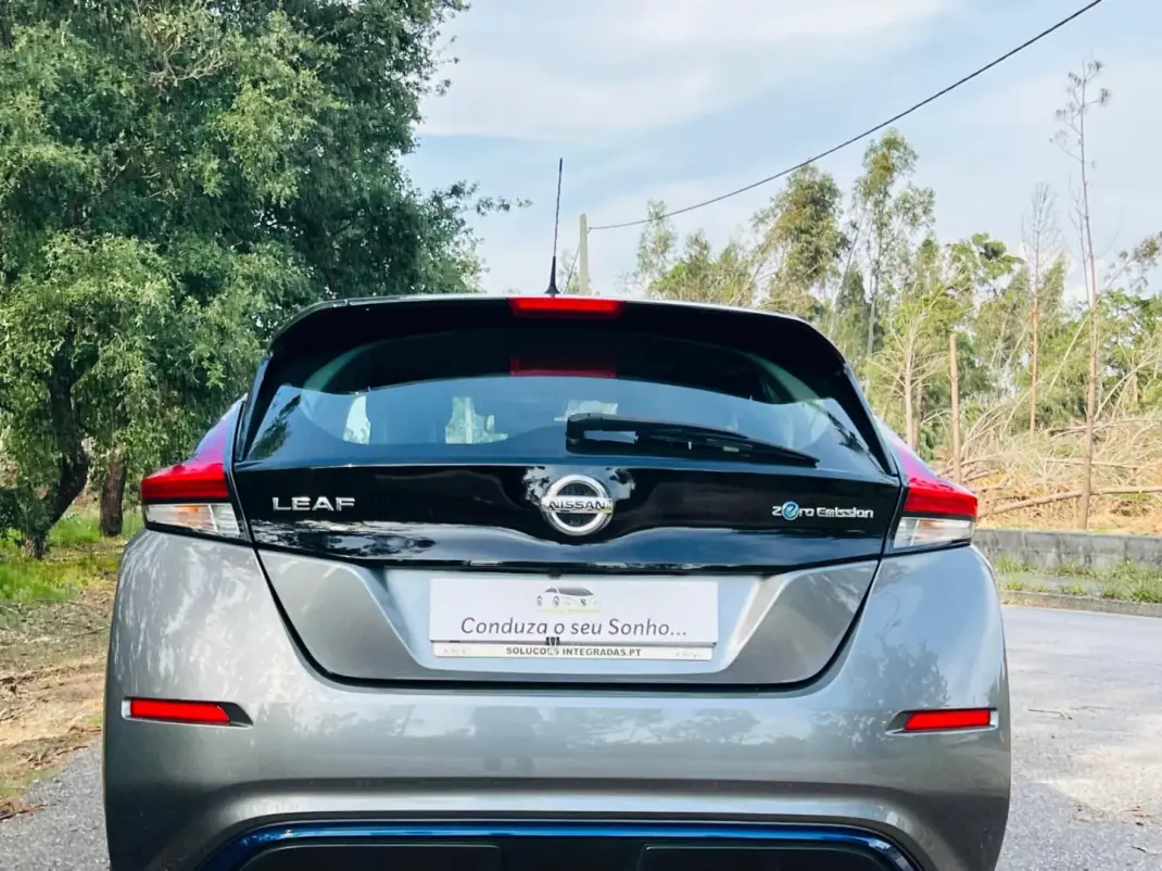 Nissan Leaf 2019 - 14750 EUR, 56425 km - AUTO.MOTO.pt - 56425km - foto 33 de 40