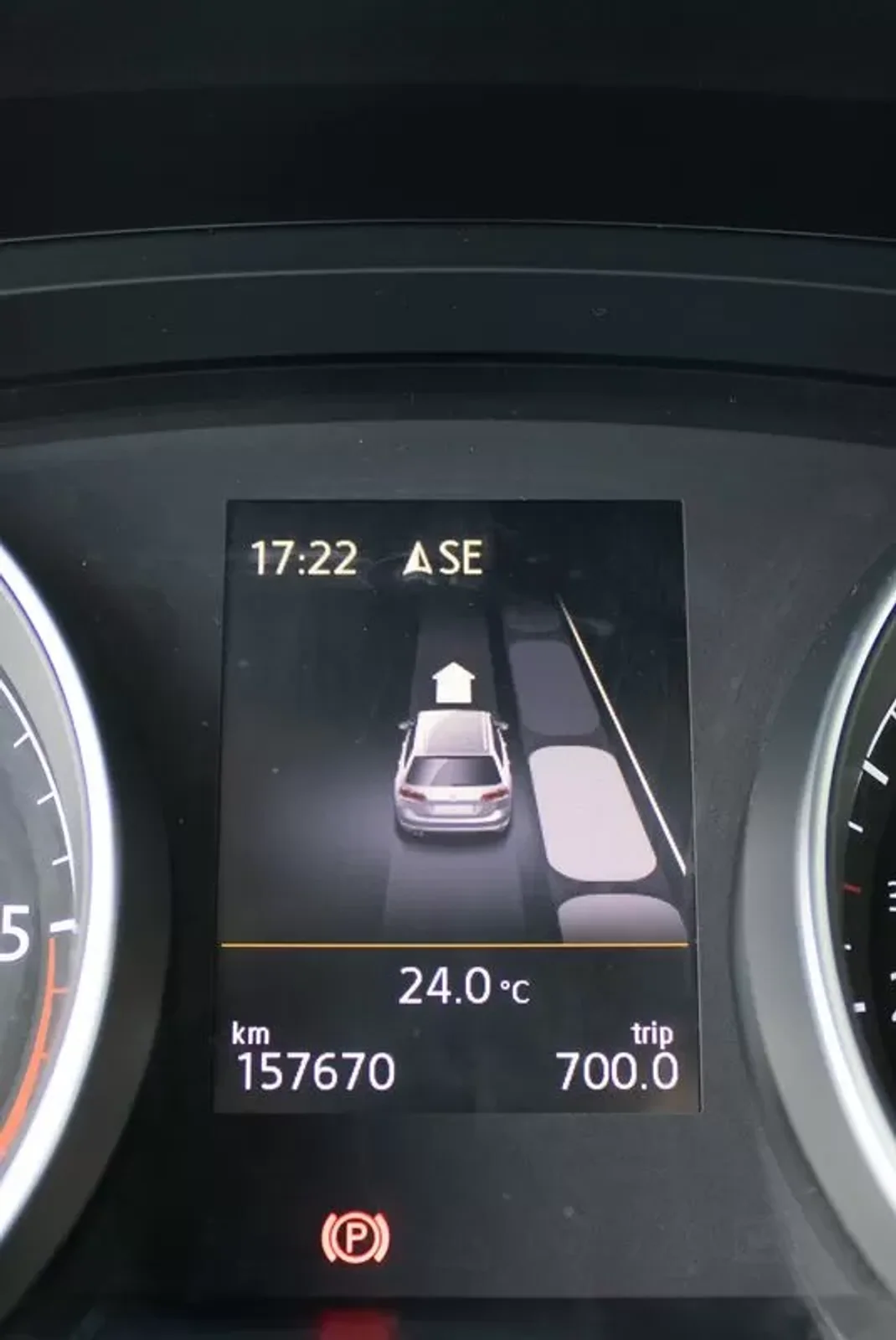Volkswagen Golf Variant 2016 - 13490 EUR, 155000 km - AUTO.MOTO.pt - 155000km - foto 39 de 47