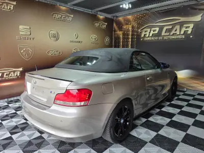 BMW 118 2009 - 13900 EUR, 163000 km - AUTO.MOTO.pt - 163000km - foto 12 de 20