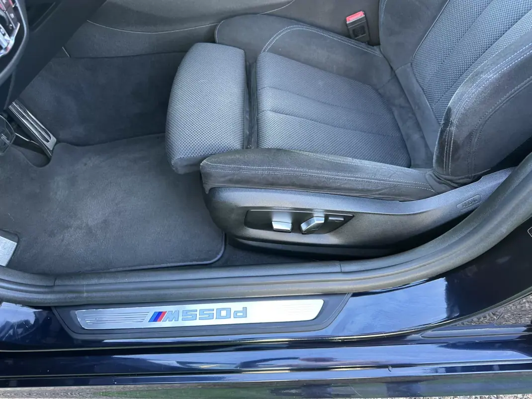 BMW M550d 2017 - 49900 EUR, 150000 km - AUTO.MOTO.pt - 150000km - foto 41 de 54
