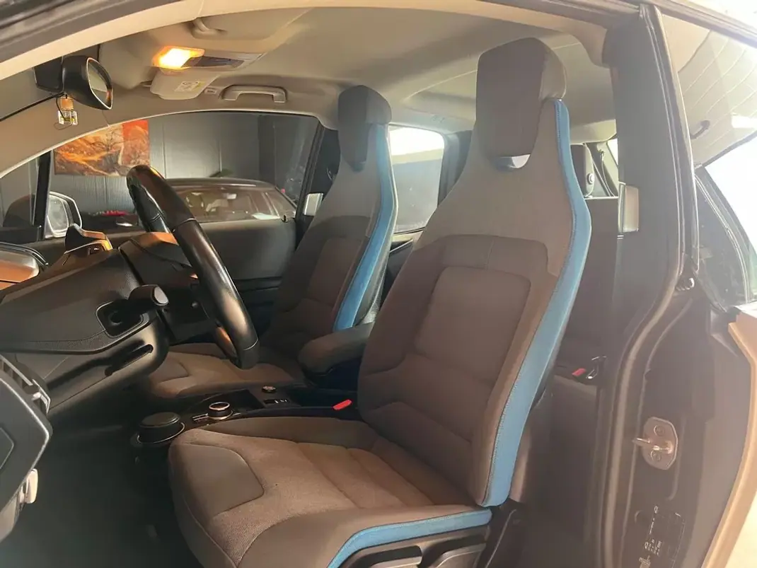 BMW i3 2017 - 14900 EUR, 102622 km - 102622km - foto 19 de 28