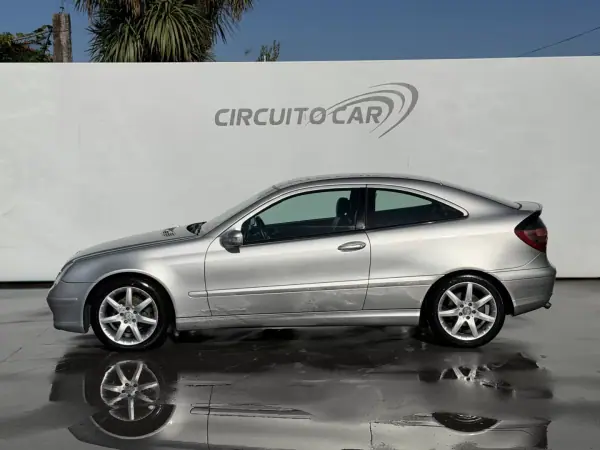Mercedes-Benz C 220 2001 — photo 2 of 34