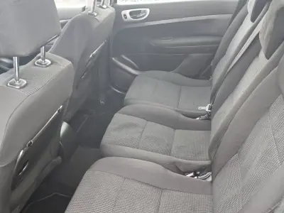 Peugeot 307 2006 - 4500 EUR, 309000 km - 309000km - foto 7 de 11