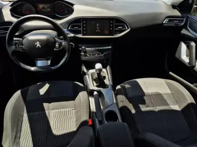 Peugeot 308 SW 2014 - 7750 EUR, 239241 km - AUTO.MOTO.pt - 239241km - foto 3 de 5