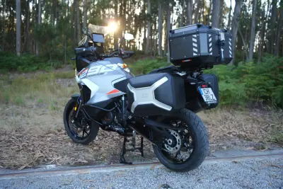KTM 1290 Super Adventure 2023 - 17990 EUR, 32000 km - AUTO.MOTO.pt - 32000km - foto 19 de 46
