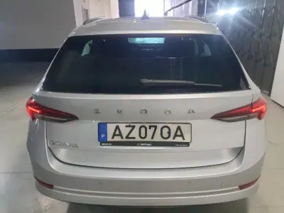 Skoda Octavia Break 2023 - 15999 EUR, 212121 km - AUTO.MOTO.pt - 212121km - foto 6 de 14