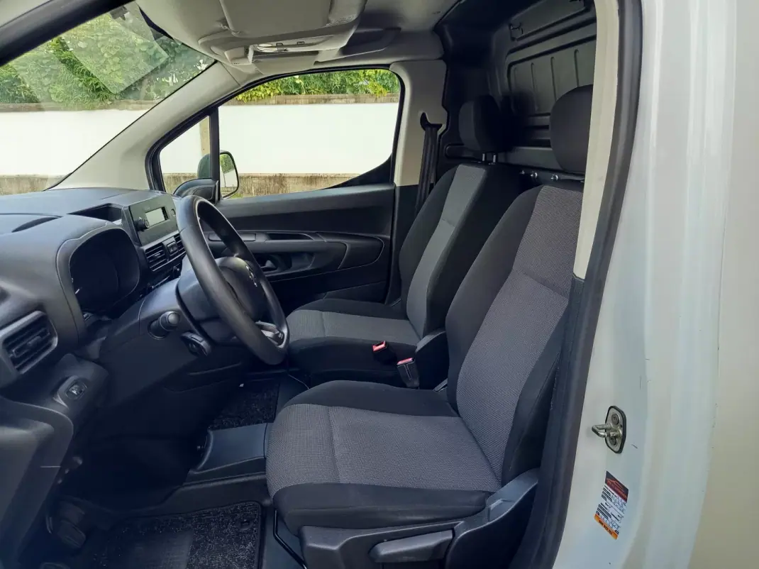 Citroën Berlingo 2020 - 10990 EUR, 82194 km - 82194km - foto 12 de 18
