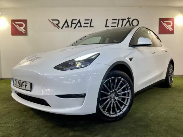 Tesla Model Y 2022 — foto 2 de 42
