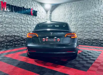 Tesla Model 3 2022 - 28990 EUR, 59195 km - AUTO.MOTO.pt - 59195km - foto 5 de 20