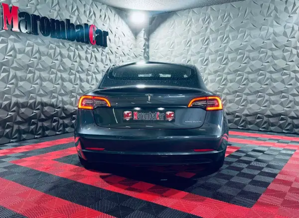 Tesla Model 3 2022 - 28990 EUR, 59195 km - AUTO.MOTO.pt - 59195km - foto 5 de 20